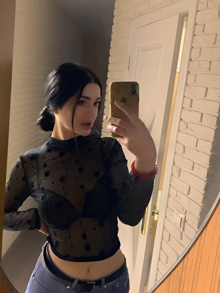 Софа привлекальеная девушка из Кипучего цена от 1500 руб