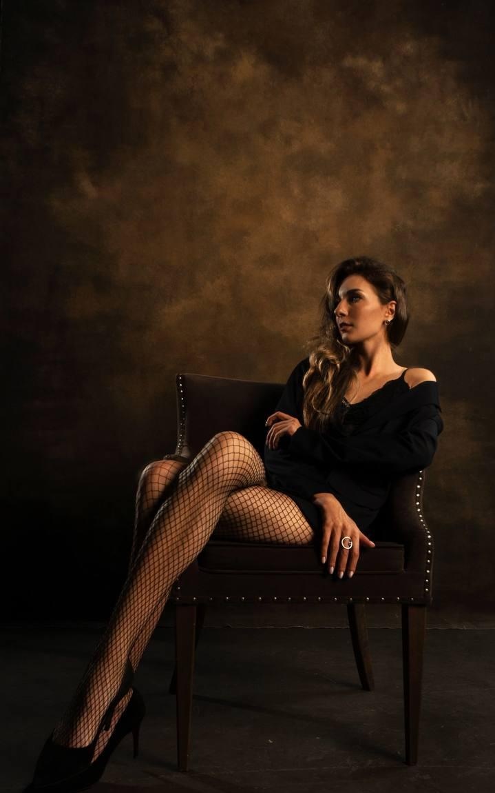 Зарина привлекальеная девушка из Кипучего цена от 5000 руб