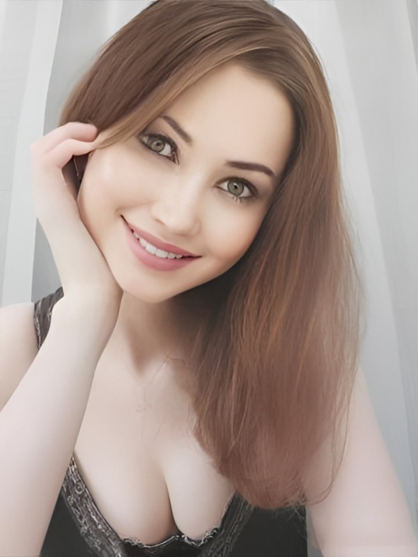 Каролина привлекательная девушка из Кипучего цена от 1500 руб