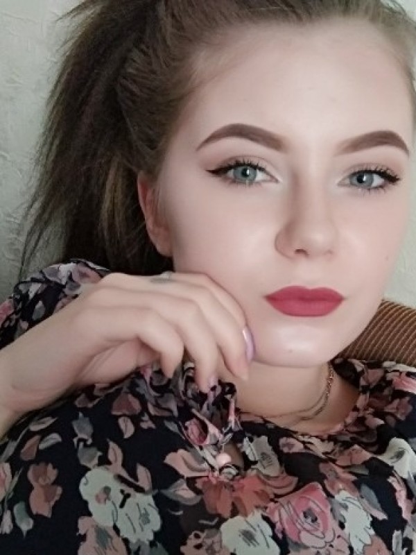 Тамара привлекательная девушка из Кипучего цена от 3500 руб